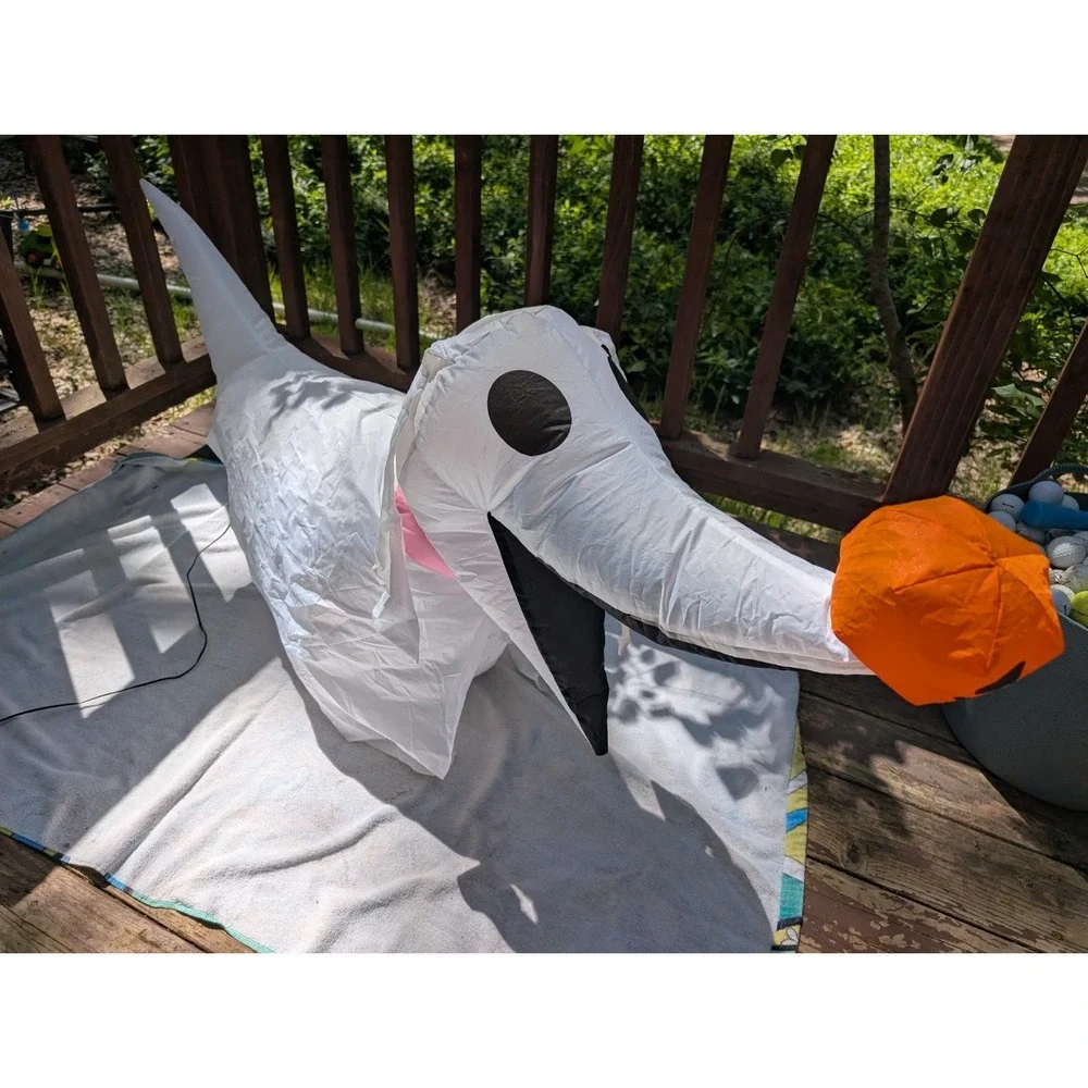 Gemmy The‎ Nightmare Before Christmas Zero The Ghost Dog 4.5 Ft Wide Airblown